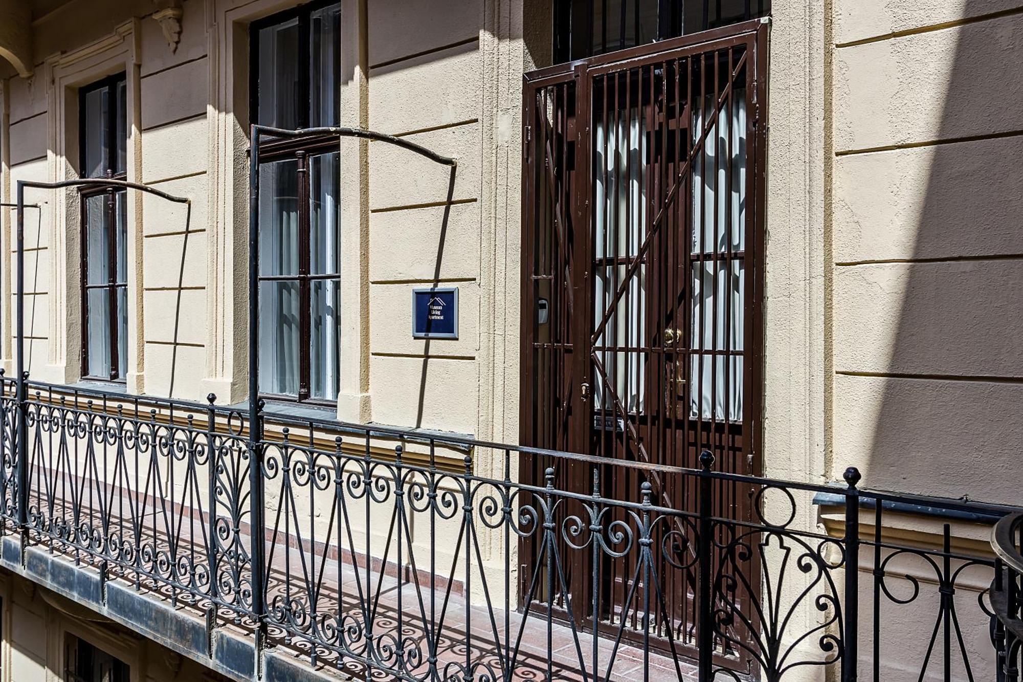 The Museum Living Апартаменти *