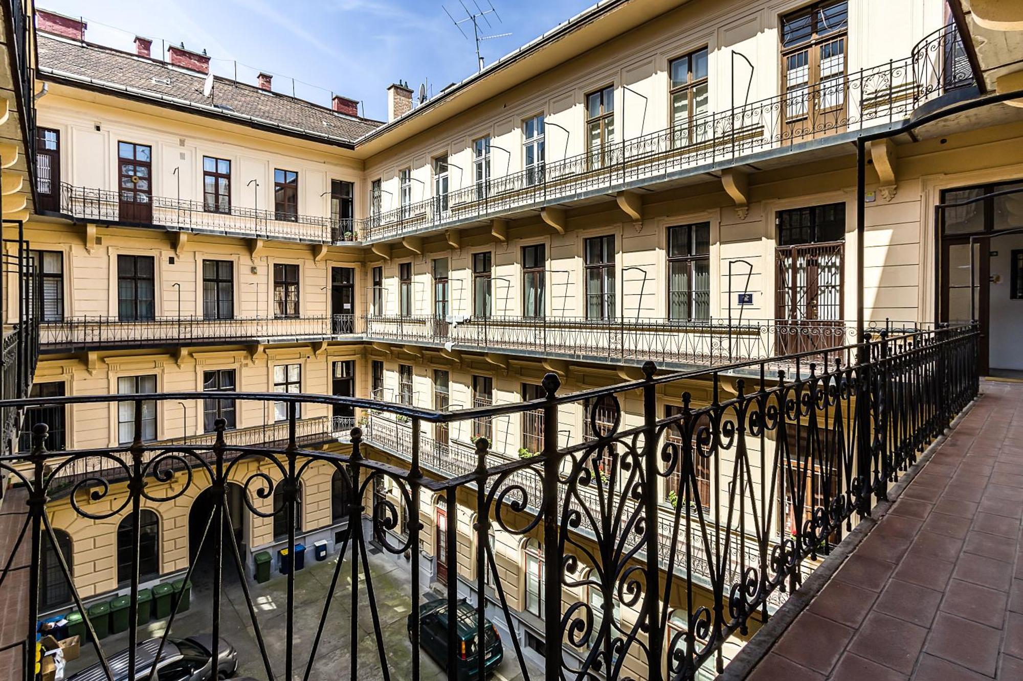 The Museum Living Апартаменти